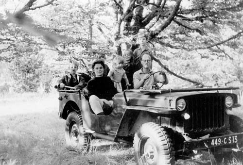 famille_6609_jeep