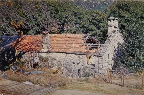 plos_73av_ruine