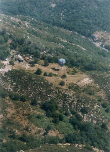 plos_82av_survolmongolfiere03